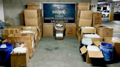 İstanbul’da düzenlenen operasyona uyuşturucu yapımında kullanılan 517 kilo 800 gram
