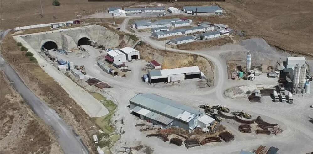 Erzurum’u Karadeniz ve Güneydoğu’ya bağlayan yollar üzerinde bulunan dört tünelin
