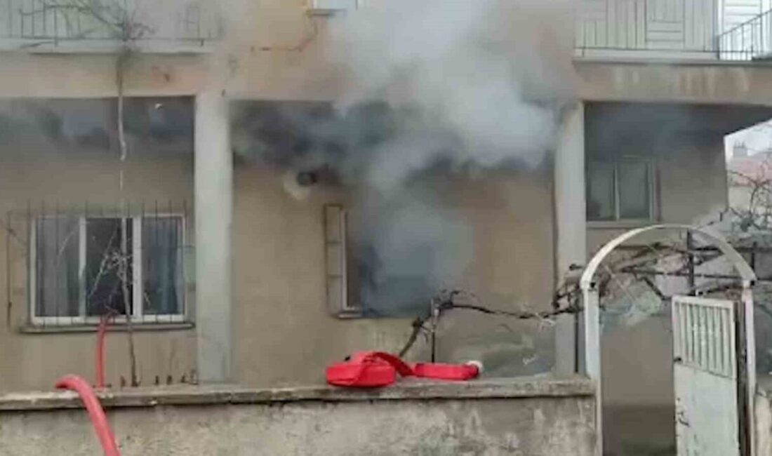 Kırıkkale’de bir evin mutfağında çıkan yangında gaz sızdıran tüpü eliyle