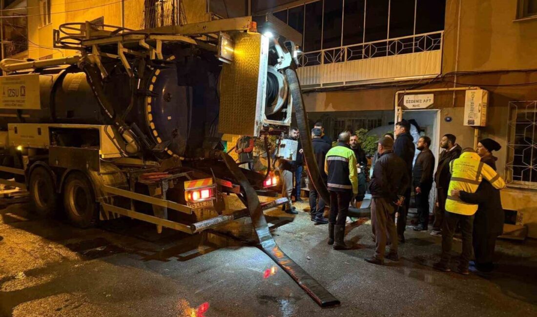 İzmir’de dün akşam saatlerinde etkisini artıran sağanak ve fırtına, kent