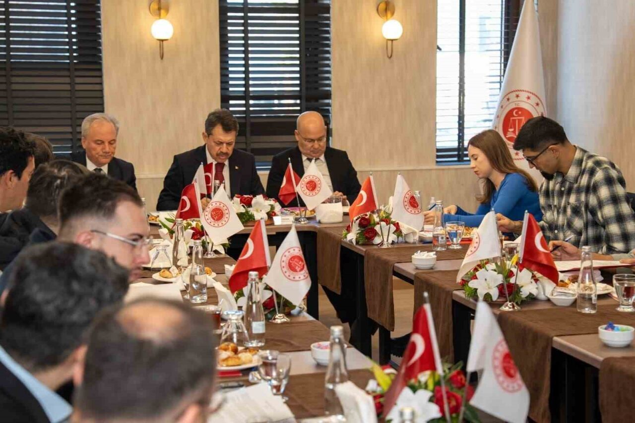 İzmir Cumhuriyet Başsavcısı Ali Yeldan’ın 10 Ocak Dünya Gazeteciler Günü