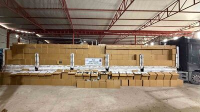 İzmir’de jandarma ekiplerince düzenlenen 2 ayrı operasyonda, piyasa değeri 7