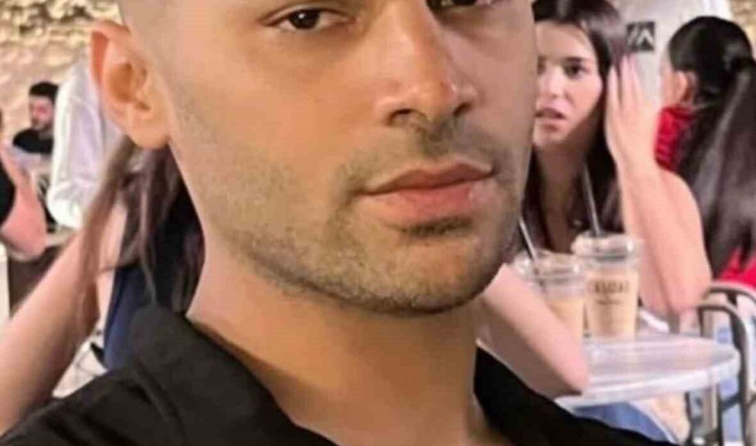 İzmir’in Bornova ilçesinde emniyet şeridinde bekleyen kamyona arkadan çarpan motosikletin