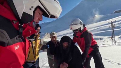 Erzurum’da jandarma ekipleri kalp krizi geçiren vatandaş için JAK timlerini