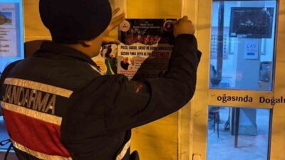 Bilecik jandarma ekipleri köy kahvelerinde dolandırıcılık olaylarına karşı bilgilendirme yaptı.