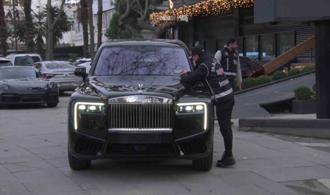 İstanbul’un Kadıköy ilçesinde, müşterilerden ve yatırımcılardan milyarlarca liralık vurgun yaptığı