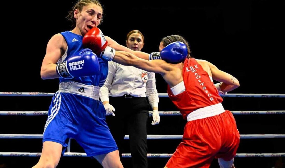 Kocaeli Büyükşehir Belediye Kağıtspor Kulübü sporcuları, 2025 yılında ulusal ve