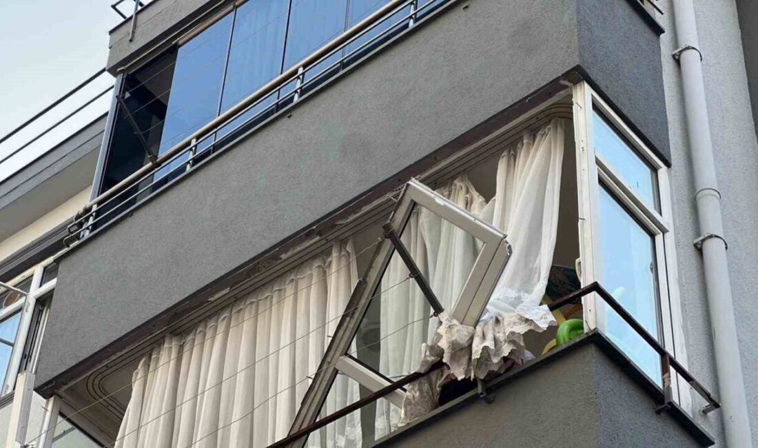 Kahramanmaraş’ta bir evin mutfağında meydana gelen patlamada 1 kişi yaralandı.