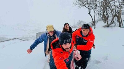 Şırnak merkez Yeşilyurt Mahallesi’nde yoğun kar yağışı ve olumsuz hava
