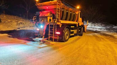 Osmangazi Belediyesi, kar yağışıyla birlikte kent genelinde ve kırsal mahallelerde
