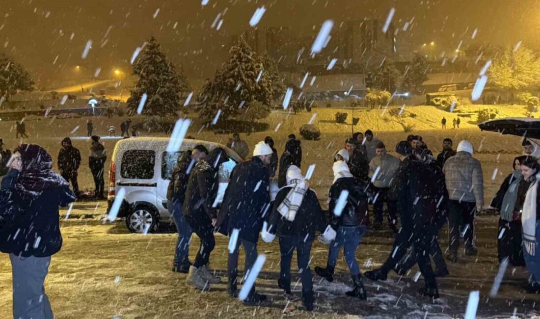 Düzceliler etkili olan kar yağışı sonrasında Bahçeşehir bölgesini kayak merkezine