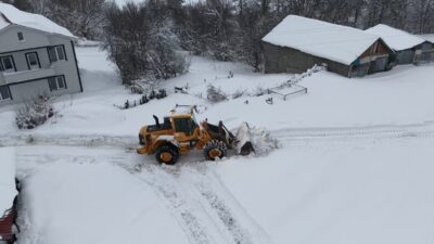 Karabük’te etkili olan kar yağışı sonrası kapanan 144 köy yolundan