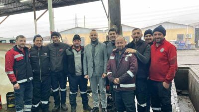 Zonguldak’ın Karadeniz Ereğli ilçesinde etkisini sürdüren yoğun kar yağışı nedeniyle
