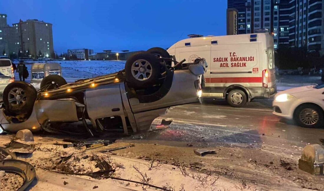 Karaman’da buzlanma nedeniyle kontrolden çıkan kamyonetin refüje çarparak devrilmesi sonucu