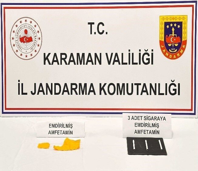 Karaman’da jandarmanın yaptığı uygulamalarda peçete ve sigaraya emdirilmiş uyuşturucu ele