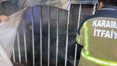 Karaman’da şarja bırakılan 3 elektrikli bisiklet yanarak kullanılamaz hale geldi.