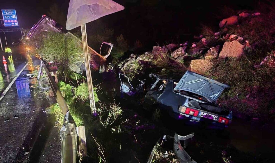 Muğla’nın Bodrum ilçesinde 3 aracın karıştığı zincirleme trafik kazasında ortalık