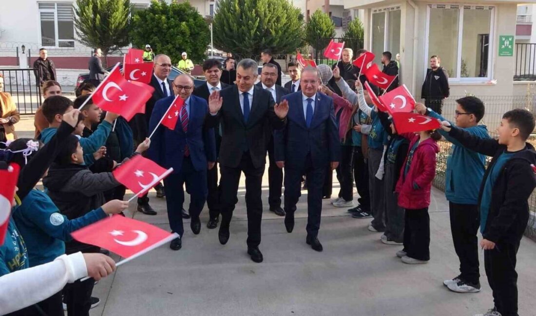 Mersin’de 401 bin 764 öğrenci için karne heyecanı yaşanırken, şehitlerin