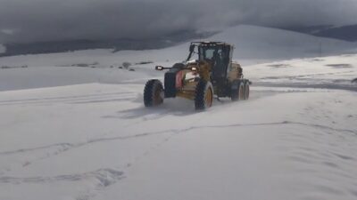 Kars genelinde etkili olan yoğun kar yağışı ve tipi nedeniyle