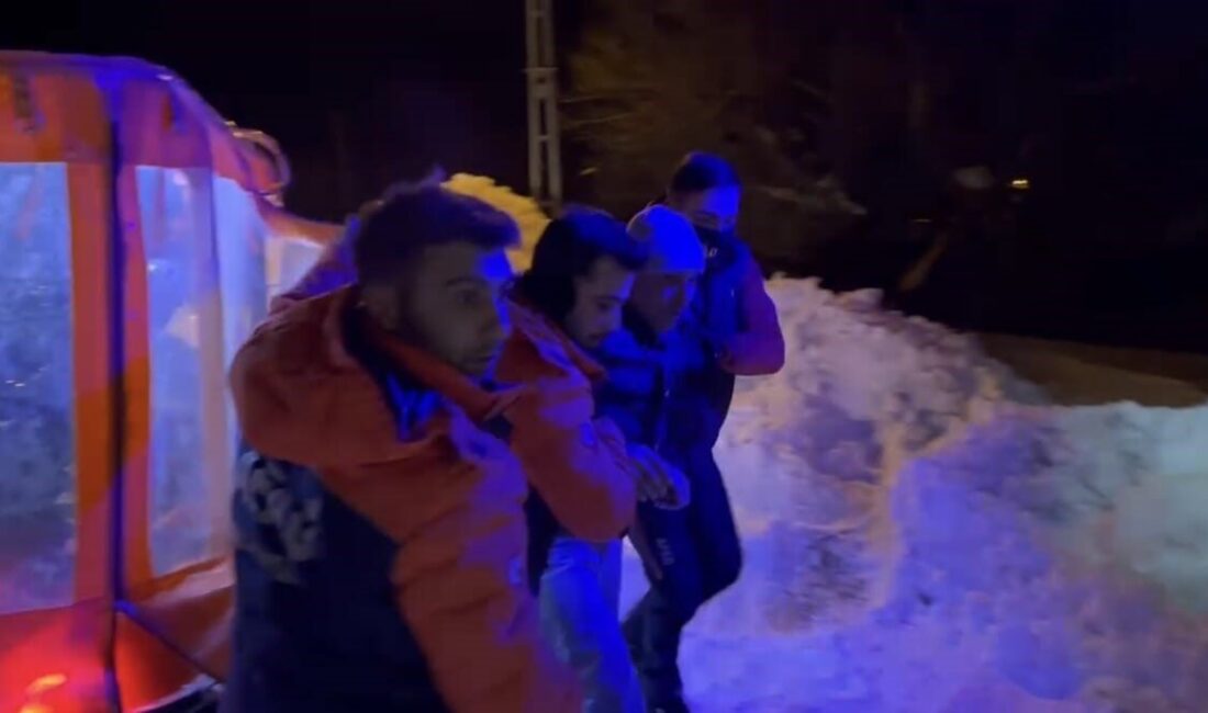 Kars’ta kar ve tipide köyde mahsur kalan 59 yaşındaki hastaya