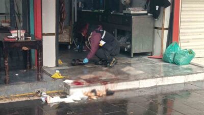 Şanlıurfa’da kasap dükkanına düzenlenen silahlı saldırıda 2 kişi yaralandı. Edinilen