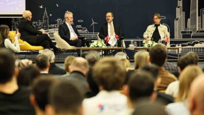 Önceki dönem Gençlik ve Spor Bakanı, AK Parti İzmir Milletvekili