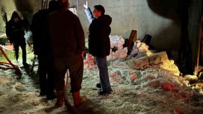 Kastamonu’nun Devrekani ilçesinde elektrik sobasından çıktığı tahmin edilen yangında, bir