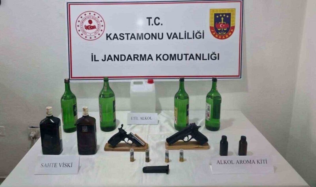 Kastamonu’da jandarma ekiplerince gerçekleştirilen operasyonda etil alkol ile sahte içkiyle