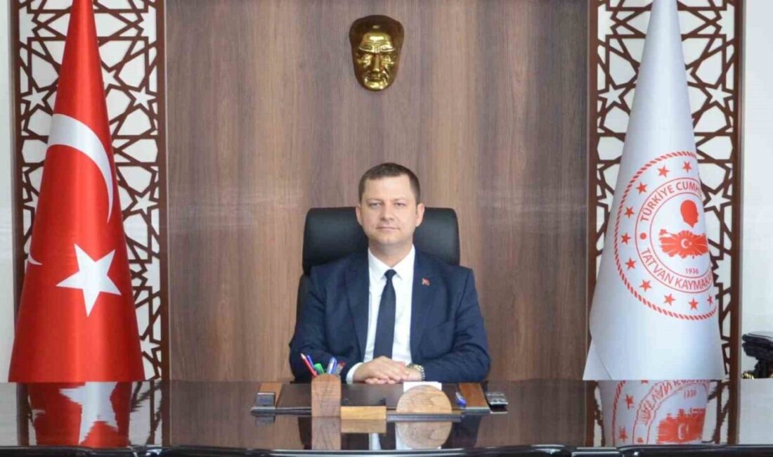 Bitlis’in Tatvan Kaymakamı Yiğit Yaşar Demirer, ilçe genelinde tarımsal üretimin