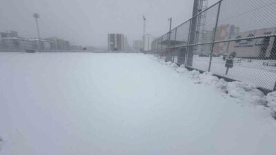 Kayseri’de kar yağışı nedeni ile bugün oynanması gereken U18 Ligi