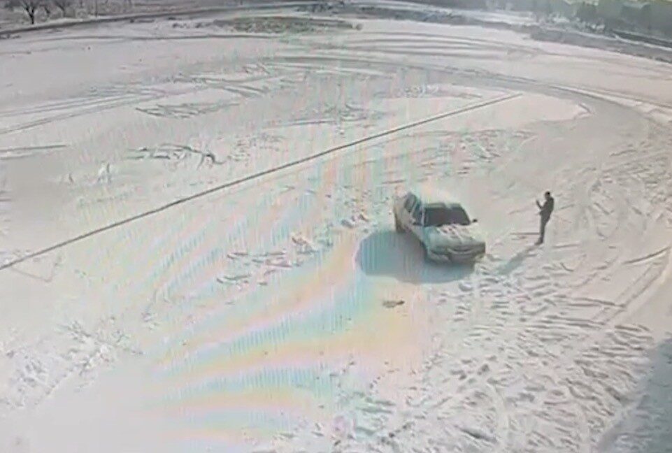 Kayseri’de polis ekipleri tarafından yapılan çalışmalarda drift atarak, trafiğin güvenliğini