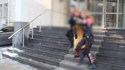 Kayseri’de polis ekipleri tarafından eş zamanlı yapılan operasyonda, ‘fuhuşa teşvik,