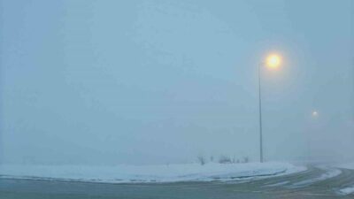 Hava sıcaklıklarının düştüğü Kayseri’de kentin yüksek kesimlerinde sis etkili oldu.