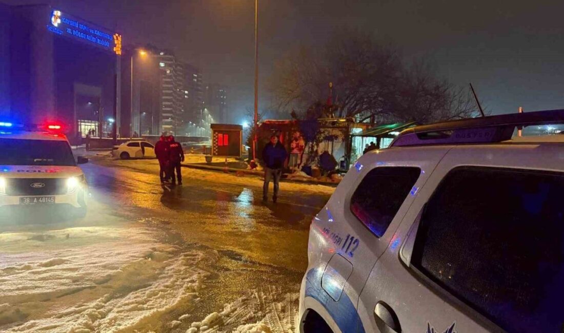 Kayseri’nin Melikgazi ilçesinde bir şahıs babasına ait büfeyi kurşunladı. Edinilen