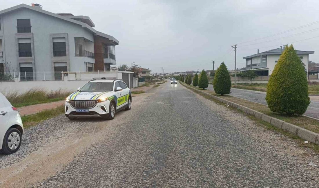 Antalya’nın Manavgat ilçesinde motosikletle kaza yaptıktan sonra olay yerinden kaçan