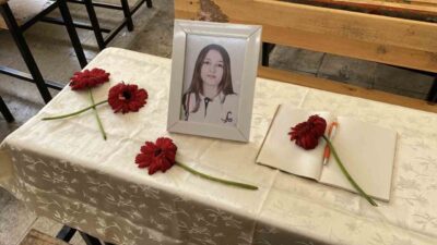 Eskişehir’de bir araçla yarışan otomobilin çarpması sonucunda hayatını kaybeden 3