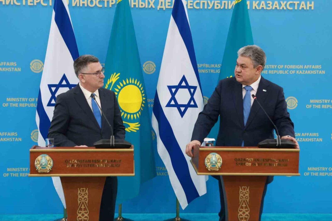 Kazakistan Dışişleri Bakanı Yermek Koşerbayev, resmi ziyaret için Kazakistan’ın başkenti