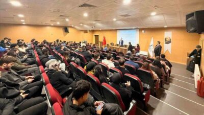 Karabük Üniversitesi’nde (KBÜ) düzenlenen seminerde, kariyer meslekleri ve KPSS sınavlarına