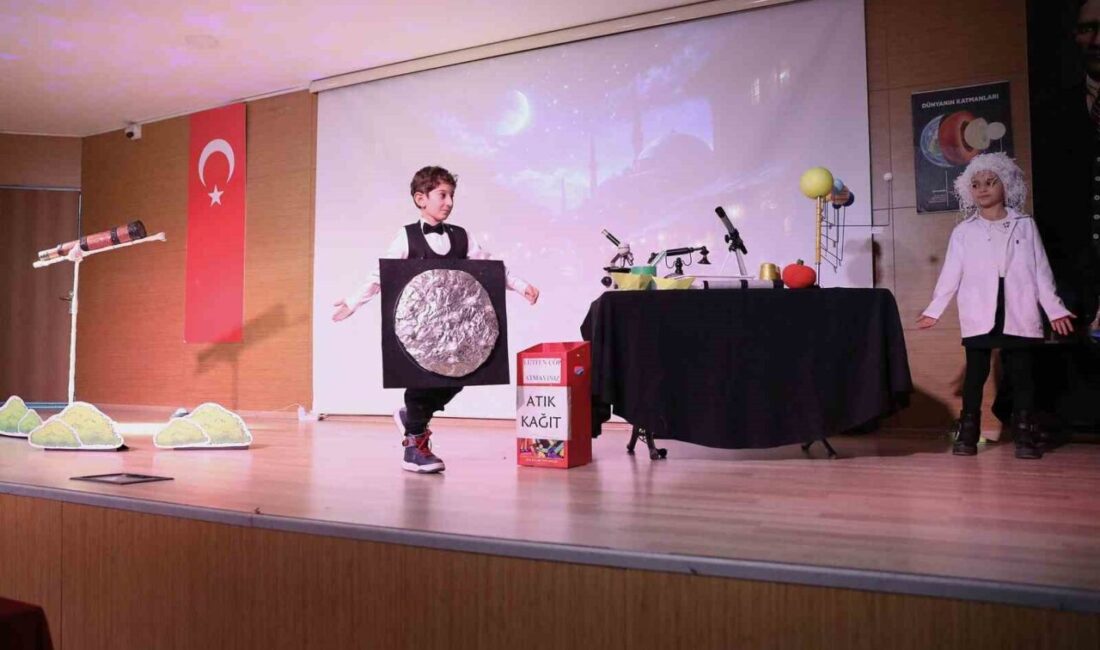 Keçiören Belediyesi tarafından düzenlenen “Bilimin Işığında” adlı tiyatro oyunu ile