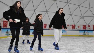 Keçiören Belediyesi bünyesinde ücretsiz olarak hizmet veren Ahmet Çalık Buz
