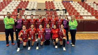 Kadınlar 1. Ligi’nin en genç takımı olan Kepez Belediyesi Kadın