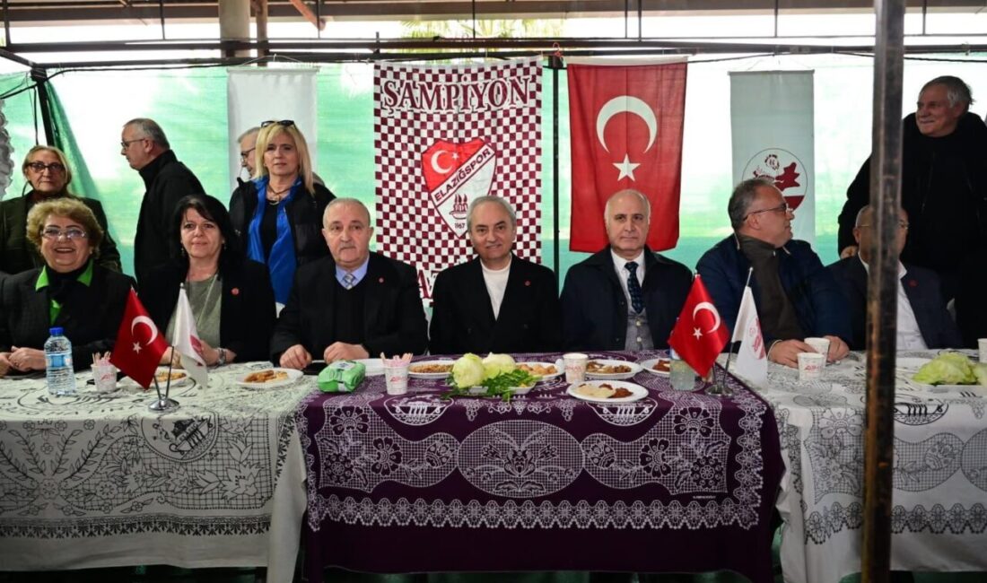 Kepez Belediyesi’nin ev sahipliğinde düzenlenen Elazığ Yöresel Ürünler Fuarı, Kepez