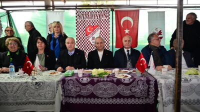 Kepez Belediyesi’nin ev sahipliğinde düzenlenen Elazığ Yöresel Ürünler Fuarı, Kepez