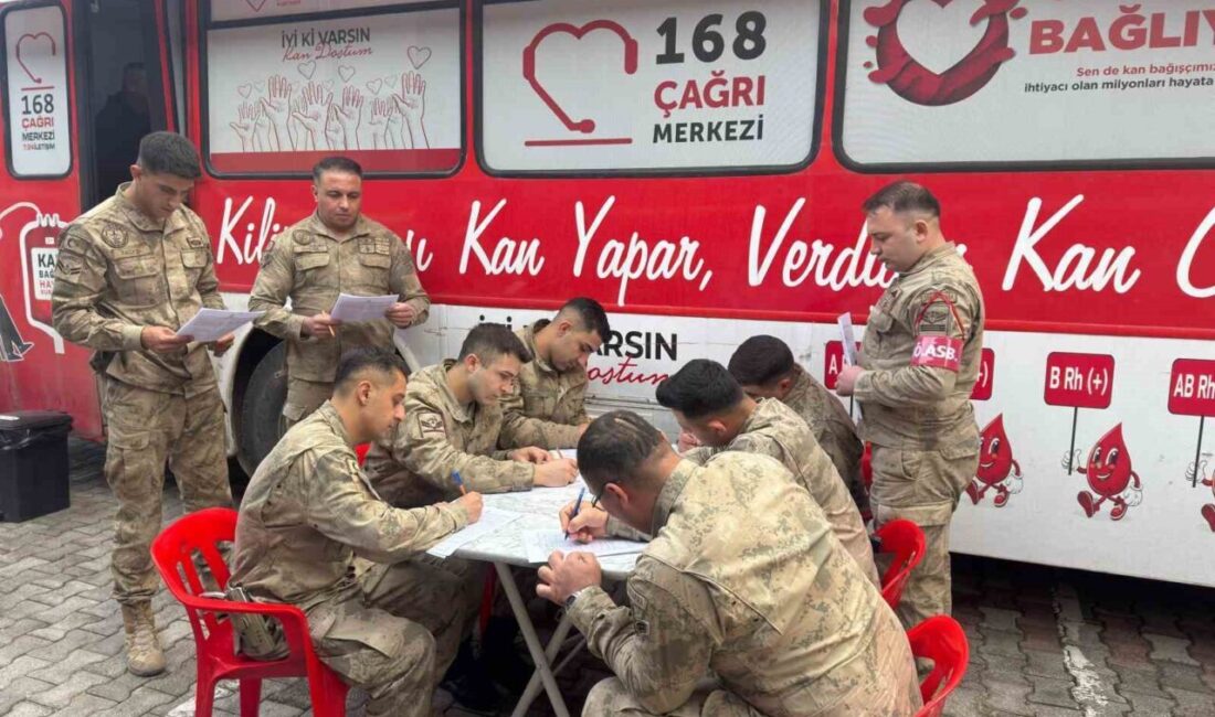 Kilis’in Musabeyli İlçesinde Jandarma Komutanlığı personeli, Türk Kızılayı tarafından yürütülen