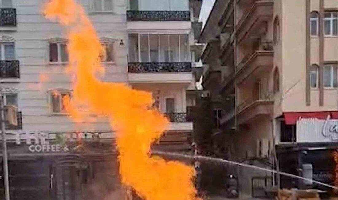 Kırıkkale’de bulvar üzerinde iş makinesi yürütülen kazı çalışması sırasında doğal