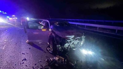 Kırklareli’nin Babaeski ilçesinde otoyolda iki otomobilin çarpıştığı kazada 6 kişi