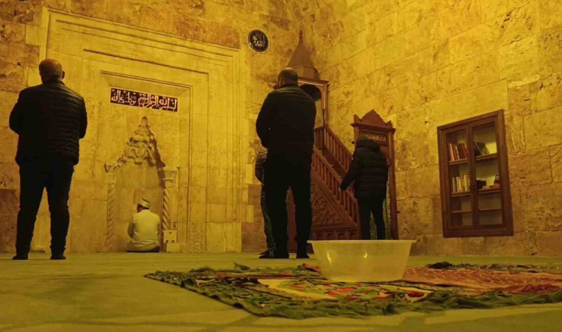 KIRŞEHİR (İHA) – Kırşehir’in simge yapılarından Cacabey Medresesi’nde yağış sonrası