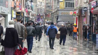 Kış mevsimine girilmesiyle birlikte hava sıcaklıklarında yaşanan ani değişimler, vücut