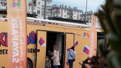 Mersin Büyükşehir Belediyesi tarafından hayata geçirilen Gezici Kütüphane Otobüsü, Sayapark
