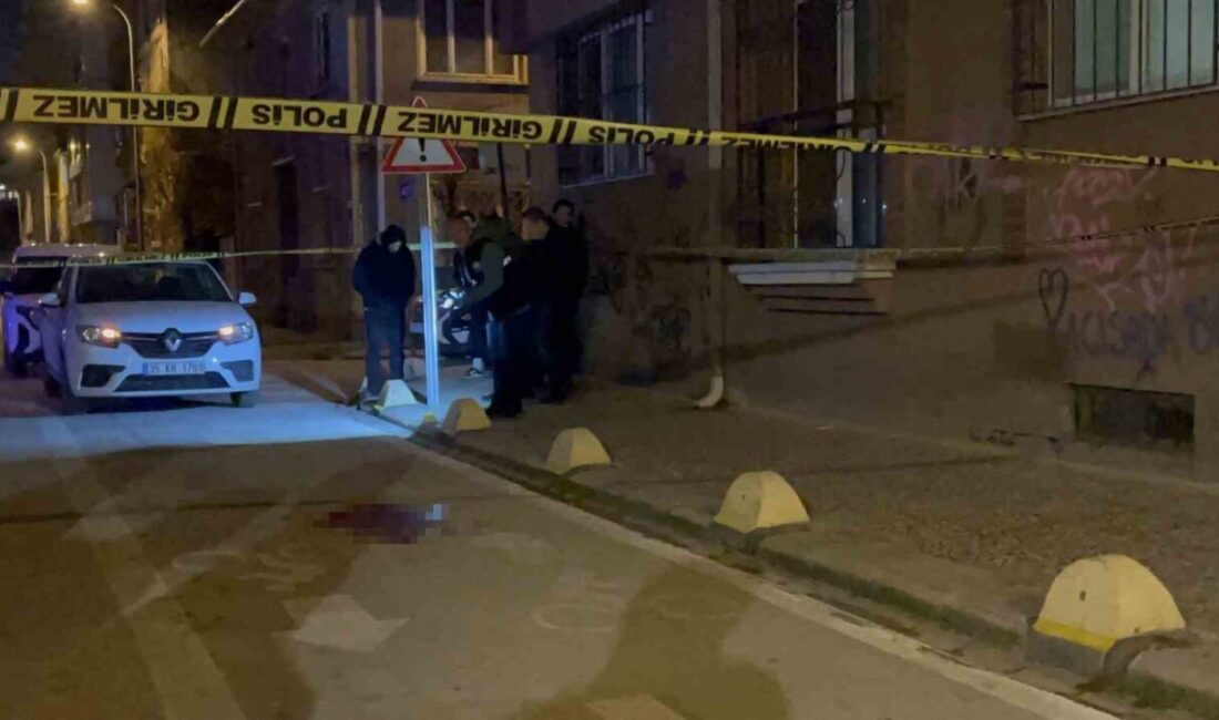 Eskişehir’de iddiaya göre kız meselesi yüzünden çıkan kavgada 4 yerinden